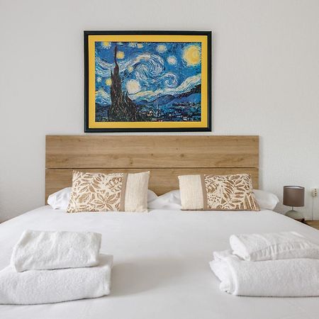 Besos - Bright Apartment Close To Congress & Port Sant Adria de Besos Exterior photo