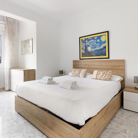 Besos - Bright Apartment Close To Congress & Port Sant Adria de Besos Exterior photo